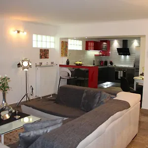 https://studio-48.hotels-of-thessaloniki.com
